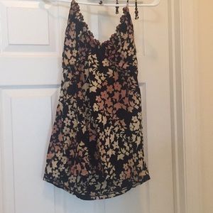 Santiki Tops - Beautiful halter with wooden bead bustline Santiki Tops - Beautiful halter with wooden bead bustline